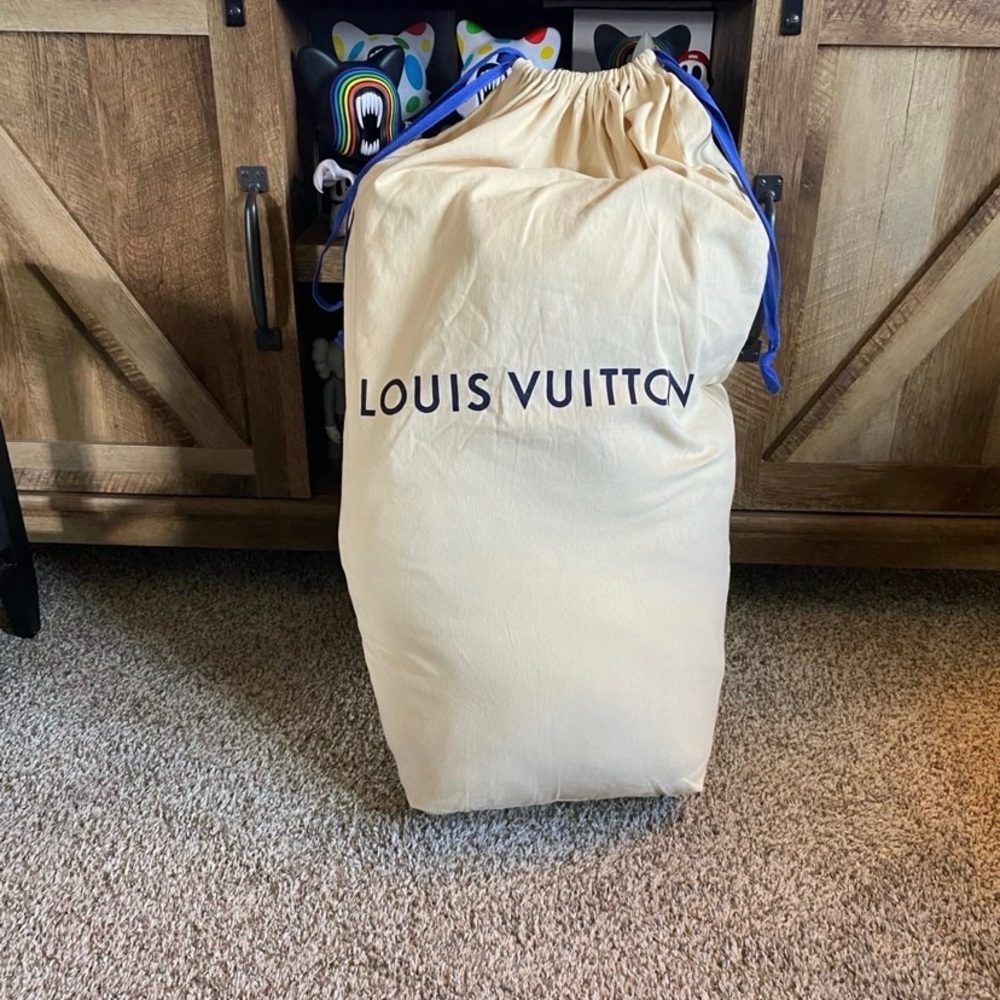 Louis Vuitton Cream Dust Bag with Blue Drawstring